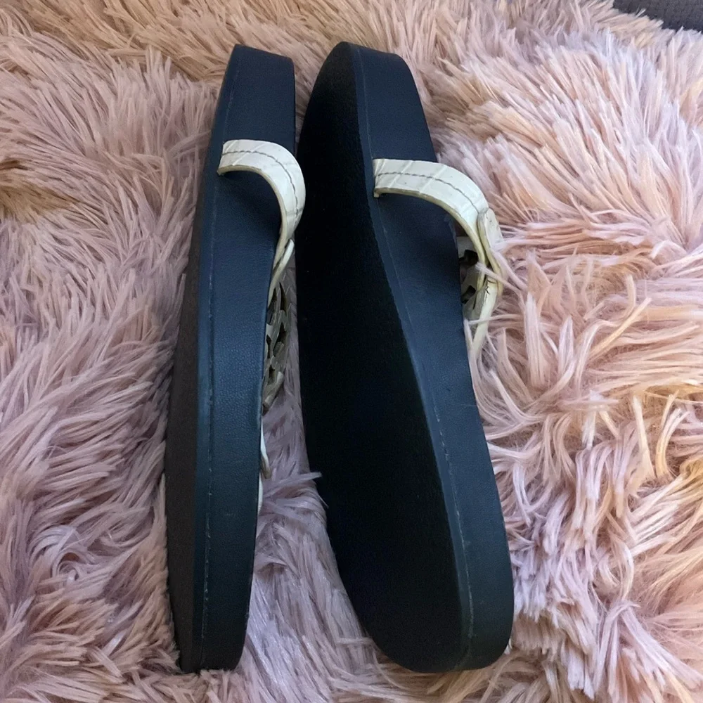 Tory Burch Black and cream Sandals size 7M